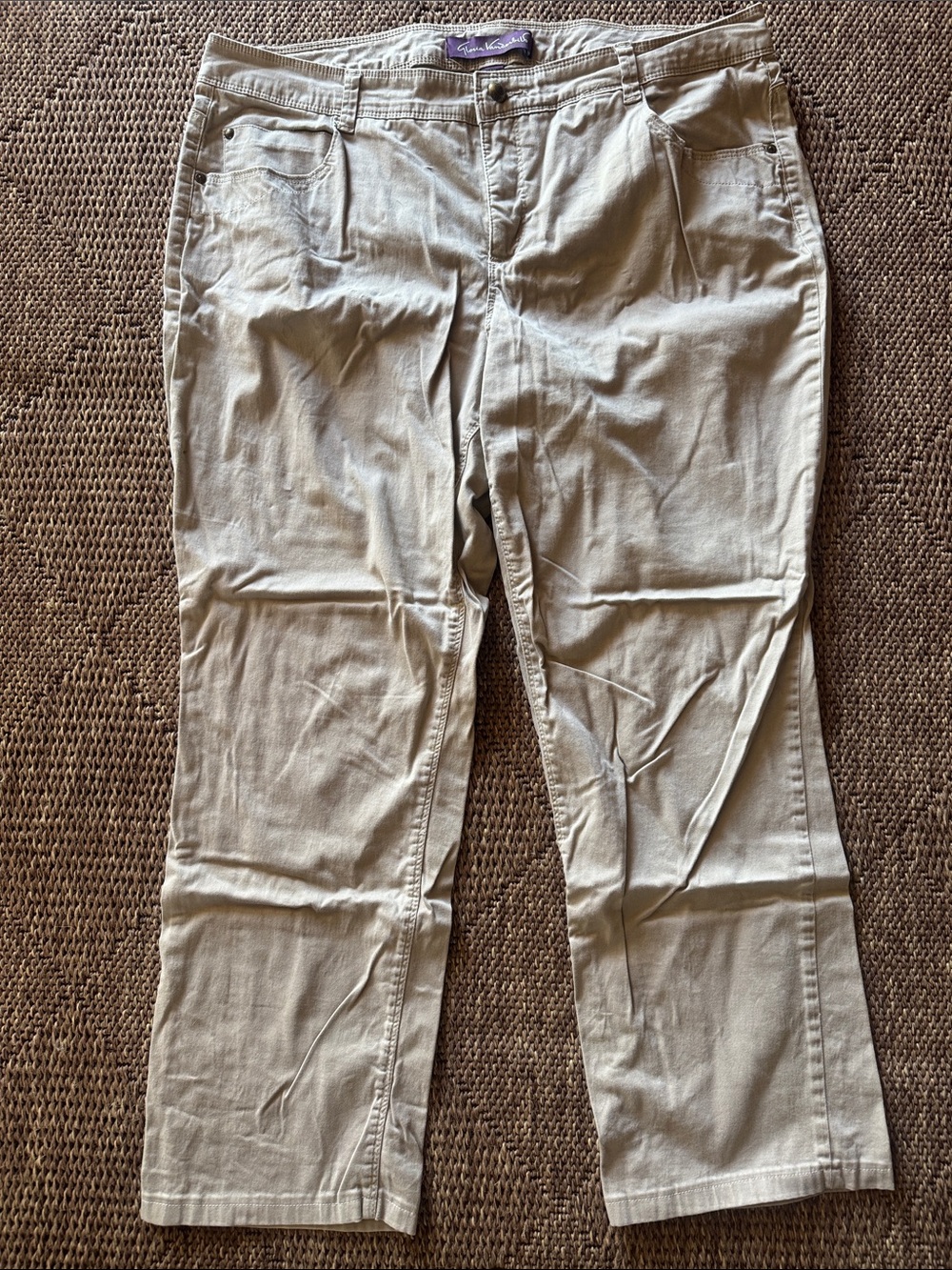 Gloria Vanderbilt stretch khakis